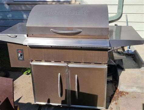 Traeger Grills Tfs60lzc Select Elite Pellet Grill And Smoker 589 Sq