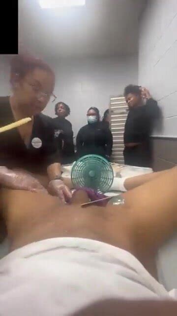 Guy Films Himself Getting Waxed In Front Of Wax Class Thisvid Com