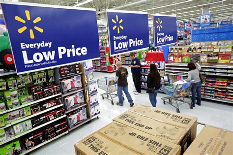 Wal Mart Launches New Front In Us Price War Targets Aldi In Grocery Aisle