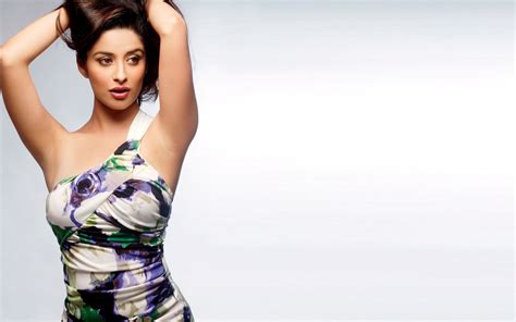 Beautiful Bollywood Actress Wallpaper Hd