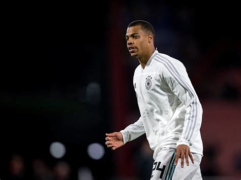 Lukas nmecha (born 14 december 1998) is a german professional footballer on 21 august 2020, nmecha joined former teammate vincent kompany's team anderlecht on loan.12 on 13 september. Nmecha zieht es in die Bundesliga | Nationalmannschaft ...