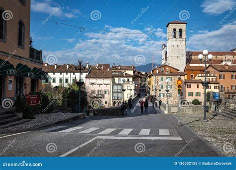 Cividale Del Friuli Italy December 26 2018 People Enjoying Sun In