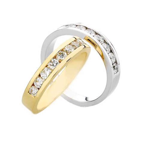 Noces De Diamant 20 Idées Pour Noces De Diamant Diamond Wedding Bands Diamond Wedding