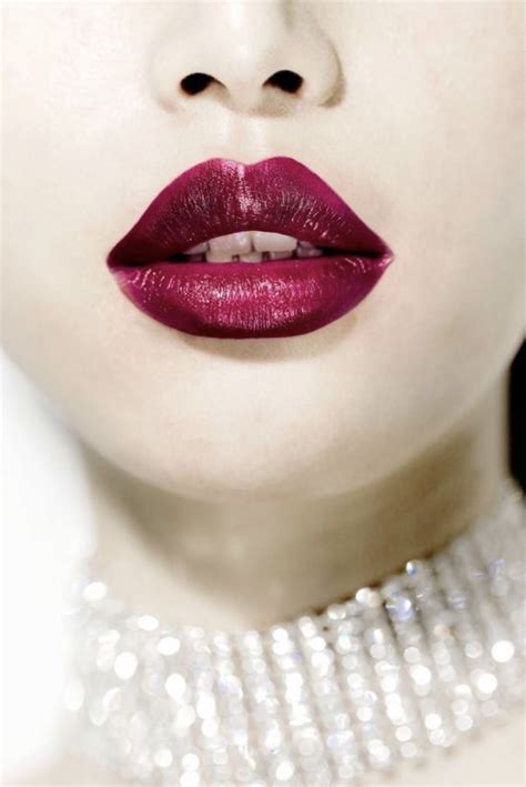 Pin By ༏༊ ᏋlἰzᗋβᏋʈɧ ༏༊ On Ʈɧᶓ Ƒἰɲἰʂɧἰɲɠ Ʈσᶙςɧ Beautiful Lips Lip