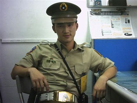 The article describes china's 10 major special operations forces, each with its own unique characteristics and code names and was based on a translation of an earlier blog posting on the pla daily website with photos and descriptions of several people's liberation. Taiwan Military Police | Flickr - Photo Sharing!