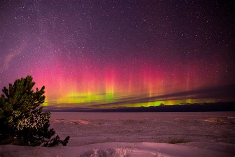 Aurora Borealis In Marquette Michigan Hd Nature 4k Wallpapers Images