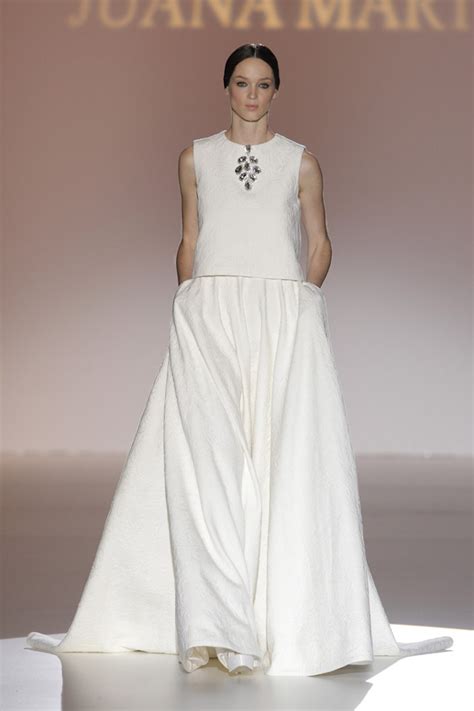 Maybe you would like to learn more about one of these? novia vestido blog boda atodoconfetti camisa dos piezas ...