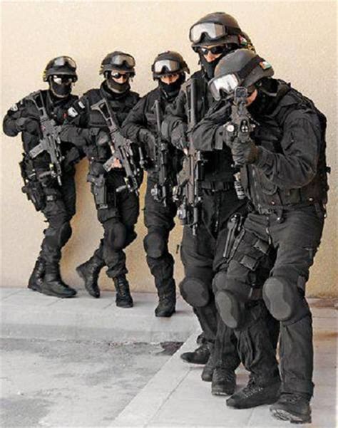 Entry Team Military Special Forces Military Police Swat Police