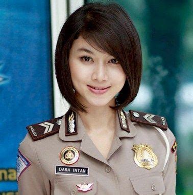 Model Rambut Cepak Polisi