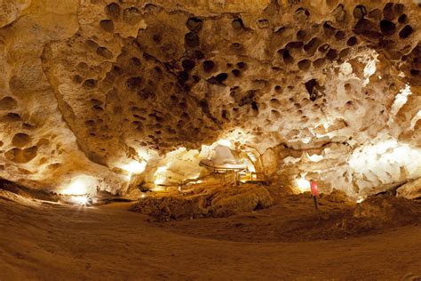 The Best Caves To Explore In Australia Australian Geographic