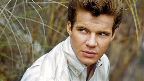 Bobby Vee Sixties Pop Idol Dead At 73 Rolling Stone