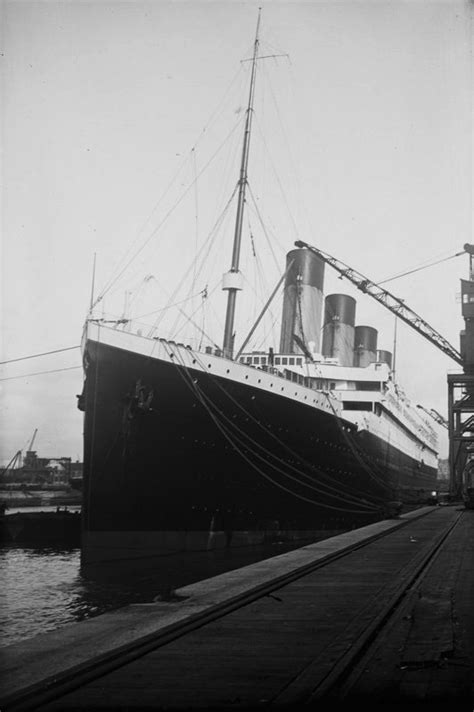 I believe that most of you have already seen the film titanic, and been impressed by the romantic love in it. Titanic in Color | 3DHISTORY.DE