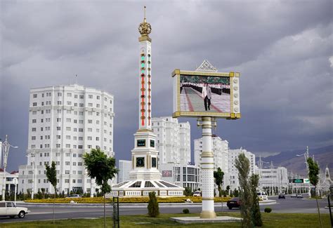 Achgabat Portrait De L Une Des Cit S Les Plus Ferm Es Au Monde