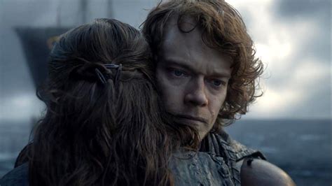 Yara And Theon Greyjoy In Winterfell Theon Greyjoy Photo 42744191 Fanpop