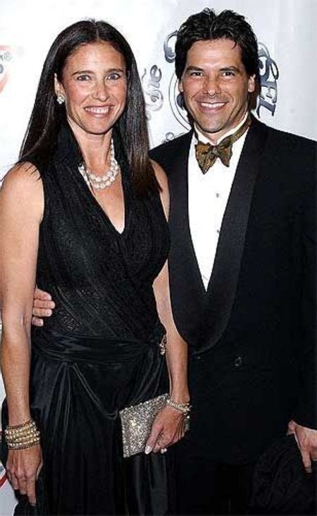 Mimi Rogers se divorció de Tom Cruise y se casó con Chris Ciaffa Artículo