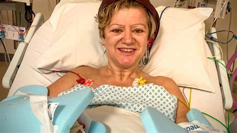 Scots Mum Who Got Double Hand Transplant After Having All Four Limbs Amputated To Save Her Life