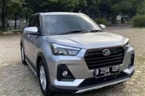 Harga Mobil Bekas Daihatsu Rocky Lebih Murah Dari Toyota Raize Kamu