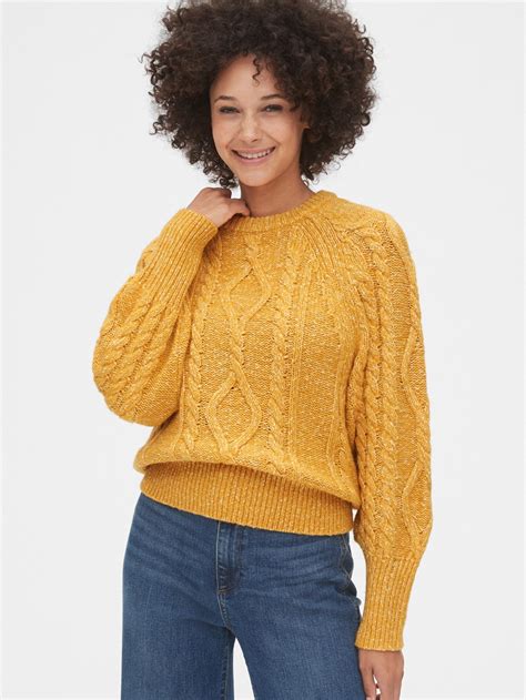 Soft cable knit sweater., long sleeves., crewneck. Marled Cable-Knit Crewneck Sweater | Gap | Sweaters, Crew ...
