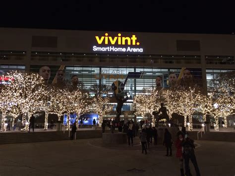 Vivint Arena Lifts Covid Vaccine And Test Requirements The Daily Universe