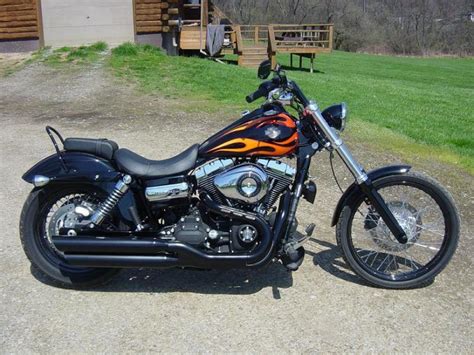 Just garnering some opinions for different handlebars. Painted Lower forks and handlebars '10 Wideglide - Harley ...