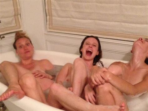 Carly Foulkes Nuda 30 Anni In 2014 ICloud Leak The Second Cumming