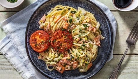 Recept Pasta met gerookte zalm en prei-roomsaus