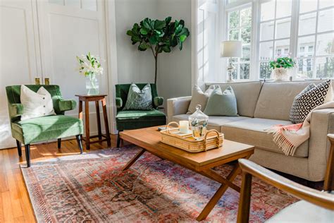 Whether you're looking for sleek and modern or classic and cozy, buddy's has furniture pieces and sets for every room that we know. Home Furnishings with CORT Furniture Rental - Darling Down ...