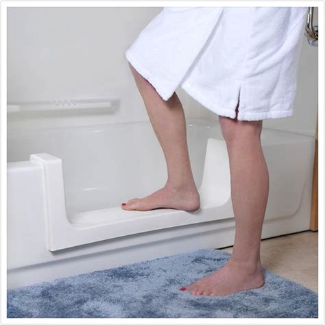 For that reason, we've divided the fifteen different tub sizes in meditub's catalogue into seven categories based on their unique features. Tub Cutouts