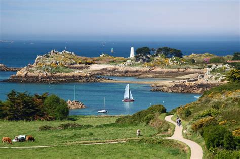 Trouvez l'adresse qui vous intéresse sur le plan de paimpol ou préparez un calcul d'itinéraire à partir de ou vers paimpol. Découvrez nos maisons de vacances à Paimpol-Brehat en ...