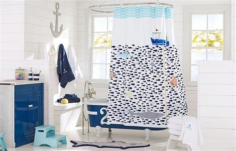 Bathroom tub/shower decorating ideas/guest bathroom. Shark Bathroom Decor for Your Kids | Home Interiors