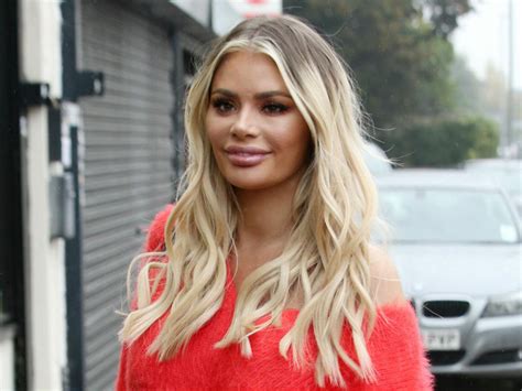 ‘whats Going On With Her Bum Towies Chloe Sims Shocks Fans With Bizarre New Photo Nutesla