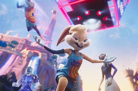 Get Your First Look At Lola Bunny In Space Jam A New Legacy Fangirlish