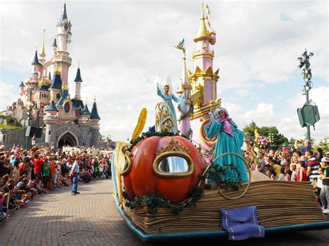 10 Tips For Your Visit To Disneyland Paris Travelers Little Treasures