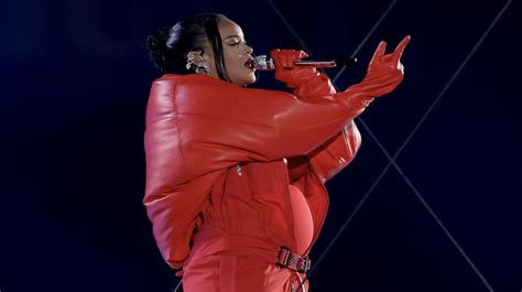 Is Rihanna Pregnant Again Super Bowl Photos Make Fans Think Yes
