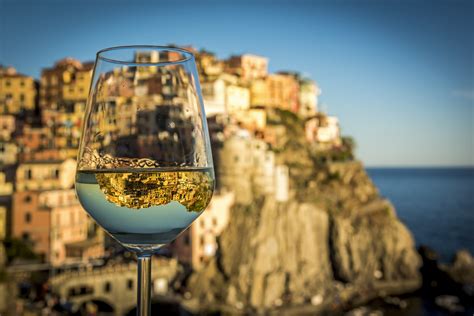 How To Decipher Italian Wine Classifications