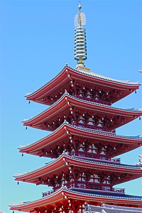 Gambar Arsitektur Atap Menara Tengara Bangunan Tua Jepang