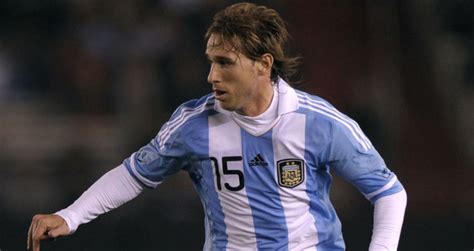 Join the discussion or compare with others! Porque Lucas Biglia deve ser a sombra de Gago na Copa ...