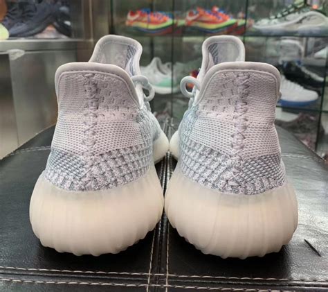 The soft top layer in the footbed offers. adidas Yeezy Boost 350 V2 Cloud White Reflective - Le Site ...