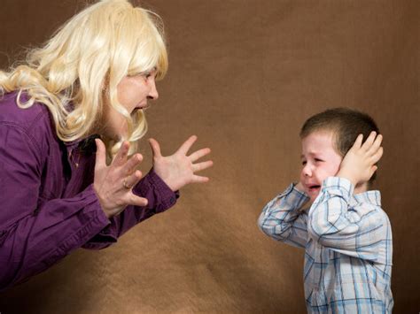 10 Parenting Tips To Deal With A Naughty Kid