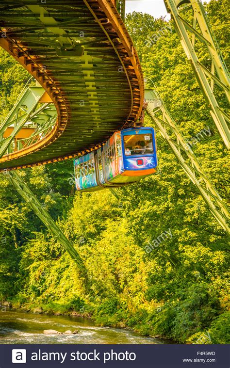 Elevated Railway Hi Res Stock Photography And Images Alamy