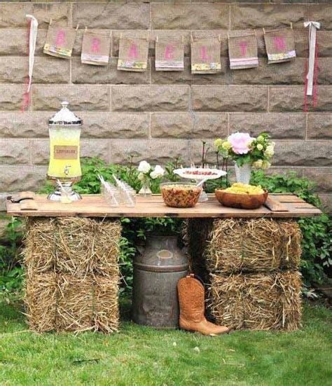 It only takes a few hours to build. Cheap ideas for decorating your garden: 18 Outdoor garden ...