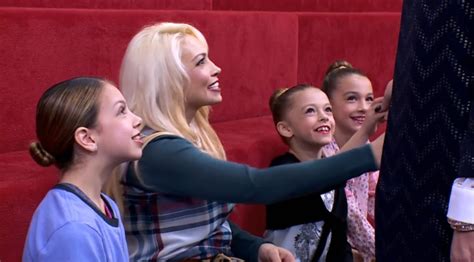 The Quinn Sisters Arrive On Dance Moms Seasons 6 Episode 11 Youtube