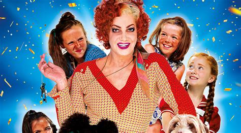 Craig Revel Horwood Stars As Miss Hannigan In Annie The Musical