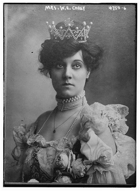 stunning portraits of 40 beautiful women from the belle Époque gilded age portrait beautiful