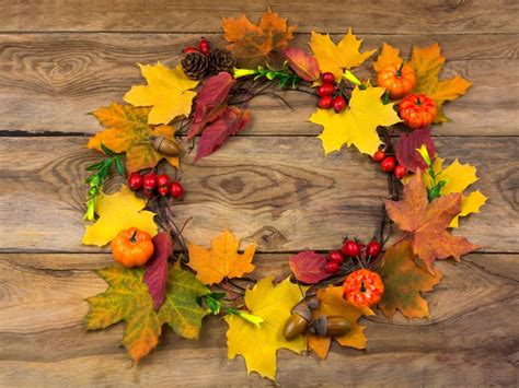 Fall Leaf Decorations Ideas For Decorating With Fall Foliage