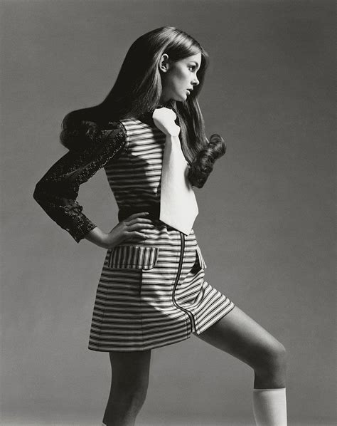 groovy sixties 24 fabulous photos defined the 1960s women s fashion artofit