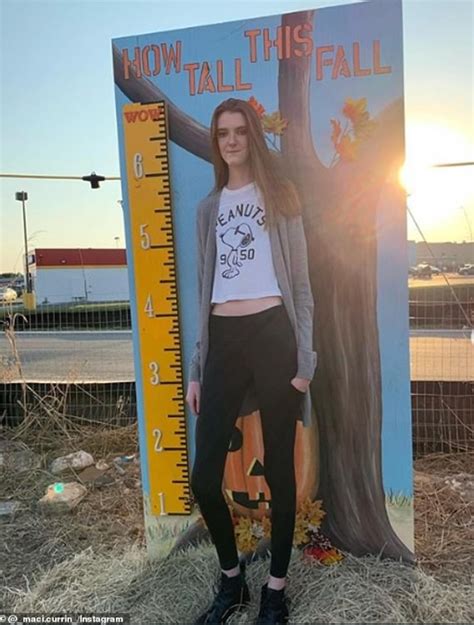 maci currin la joven con las piernas más largas del mundo video
