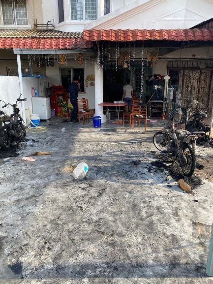 Seksyen 504 kanun keseksaan kerana sengaja mengaibkan dengan niat hendak membangkitkan pecah. Seksyen 435 Kanun Keseksaan - Mengamuk Bakar Rumah Kerana ...
