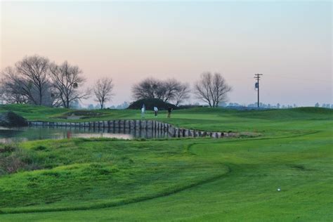 On thursday, massachusetts allowed for golf courses to reopen under strict guidelines amid the coronavirus pandemic. 12 closed courses we wish were still open | Golf Advisor