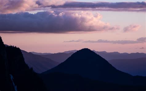 Download Wallpaper 3840x2400 Mountains Twilight Landscape Clouds